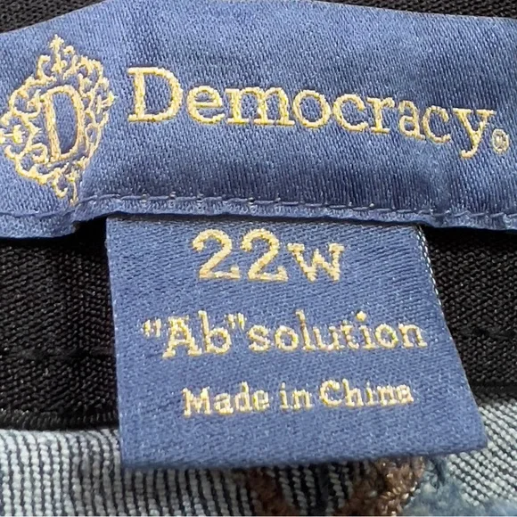 NWT Democracy “Ab”solution Girlfriend Jeans Blue Distressed Stretch Denim - Picture 2 of 7